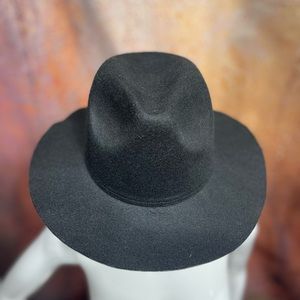 Black Fedora NWT